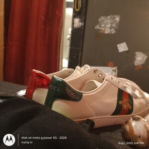 Gucci White and Green Athletic Shoes